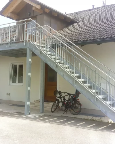 660b63e6 a73a 46bf bece f4a8651a8b8c